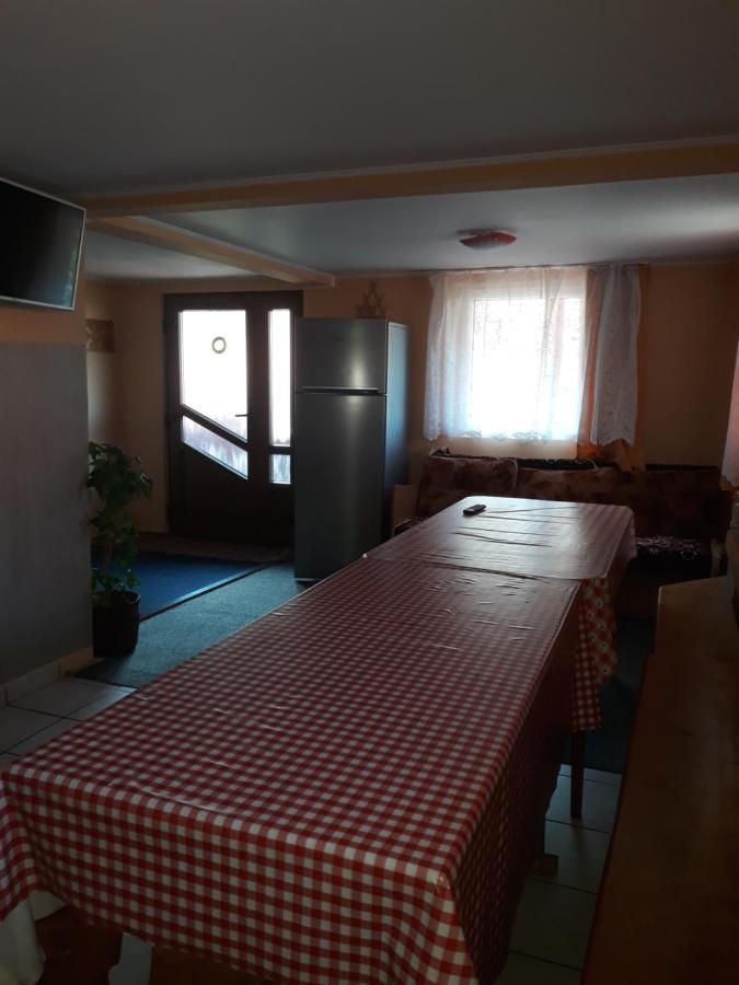 Molnár Vendeghaz Acomodação com café da manhã Praid Exterior foto