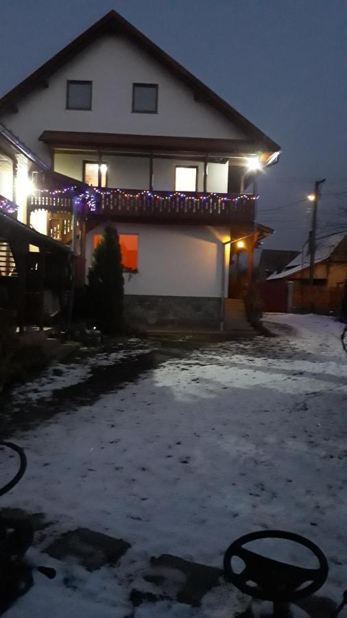 Molnár Vendeghaz Acomodação com café da manhã Praid Exterior foto