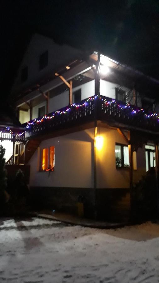 Molnár Vendeghaz Acomodação com café da manhã Praid Exterior foto