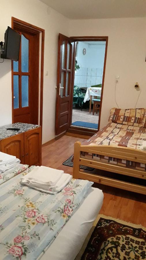 Molnár Vendeghaz Acomodação com café da manhã Praid Exterior foto